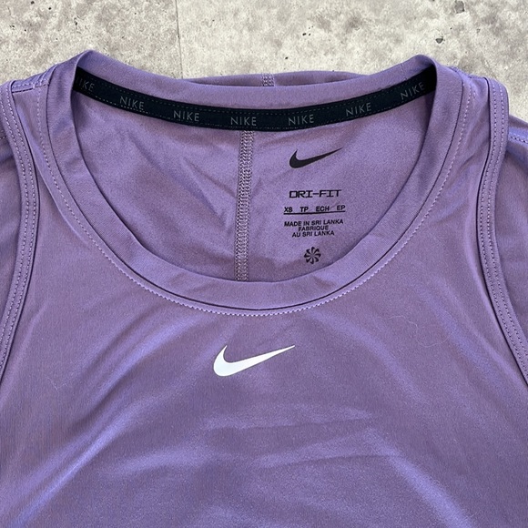 Nike XS Dri-fit tank. NEVER WORN! - Picture 2 of 3